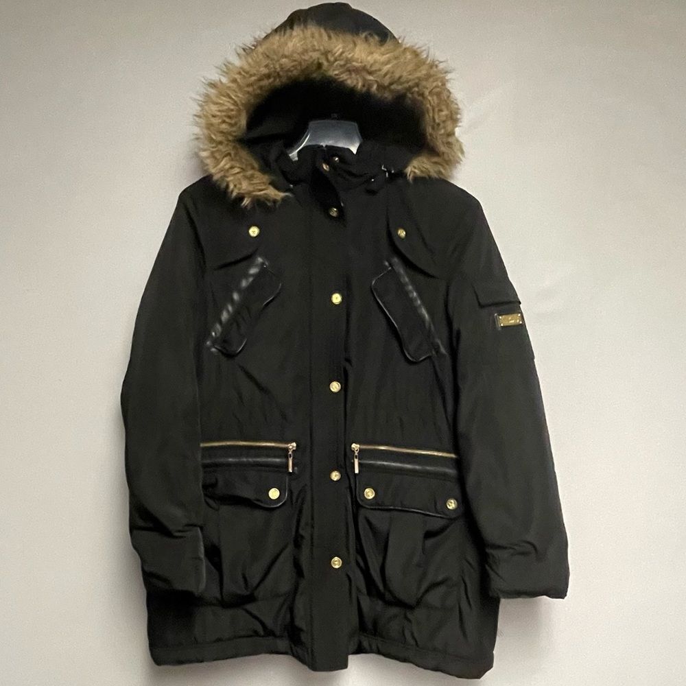 Coogi women’s Black jacket coat with fur trim hood full zip pockets size XL